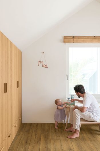 Cocoa Brown Oak - Image 2